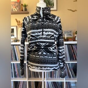 Eddie Bauer Women’s Size L Black and White Aztec Quarter Zip Ultrasoft Fleece
